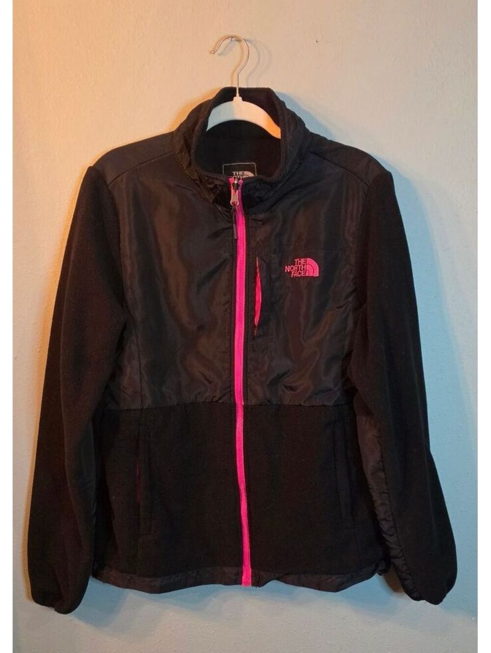 The North Face Women’s XL Black Fleece Jacket Hot Pink Full Zip